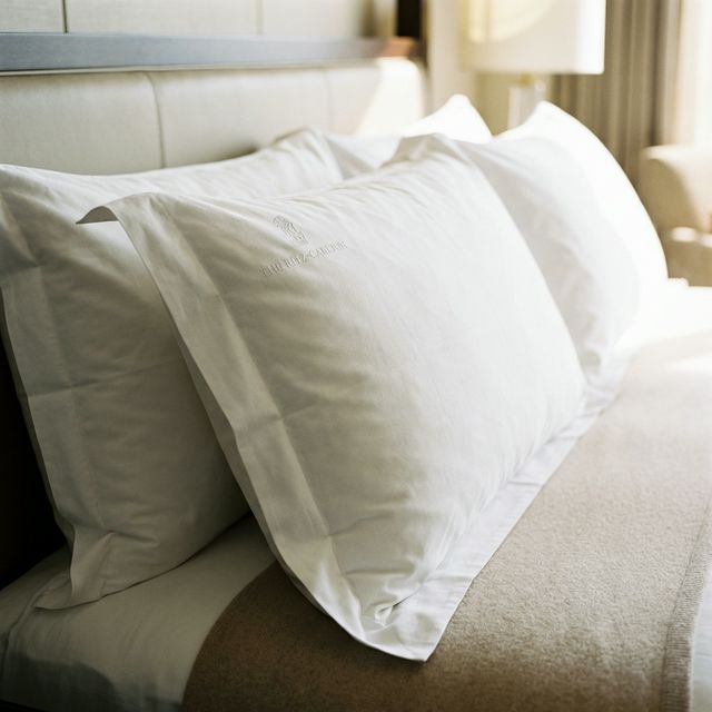 Otel Yastık Kılıfı